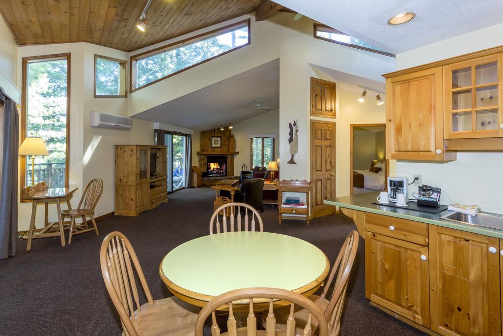 Sherwood 4* Port Carling