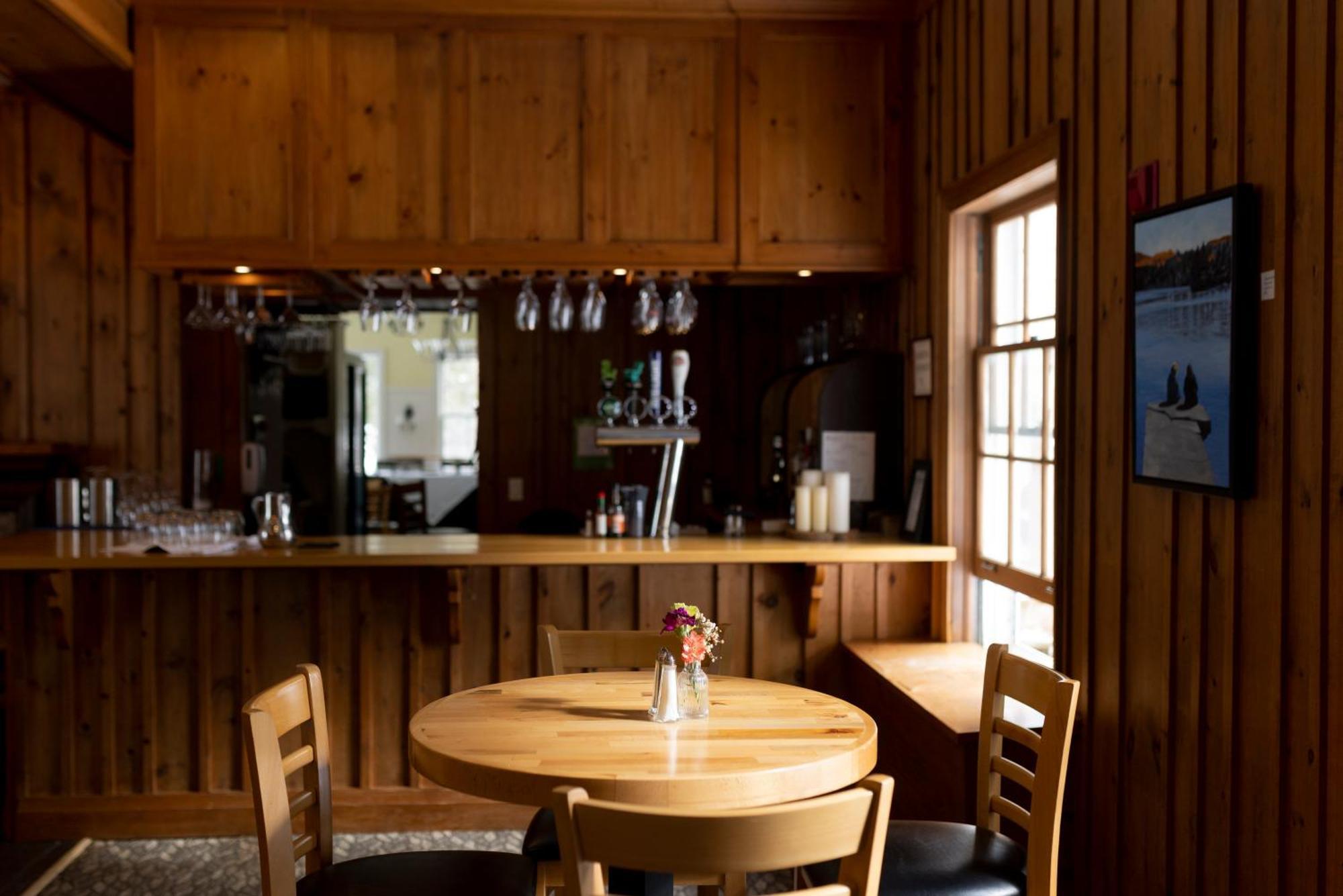 Sherwood Hotel Port Carling